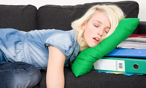 Ngủ không đúng tư thế gây ra bệnh xoắn tinh hoàn