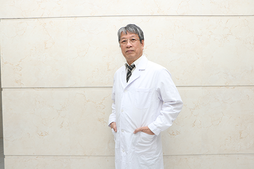 Bác sĩ Trịnh Tùng